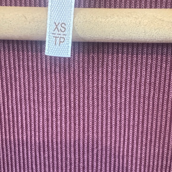 FREE PEOPLE Tie The Knot Top Ribbed Puffed Long Sleeves Wine Size||XS - Picture 4 of 6